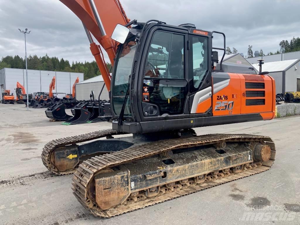 Hitachi ZX250LC-7 Pásové rýpadlá