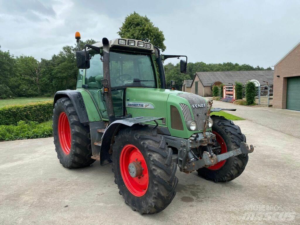 Fendt 716 Traktory