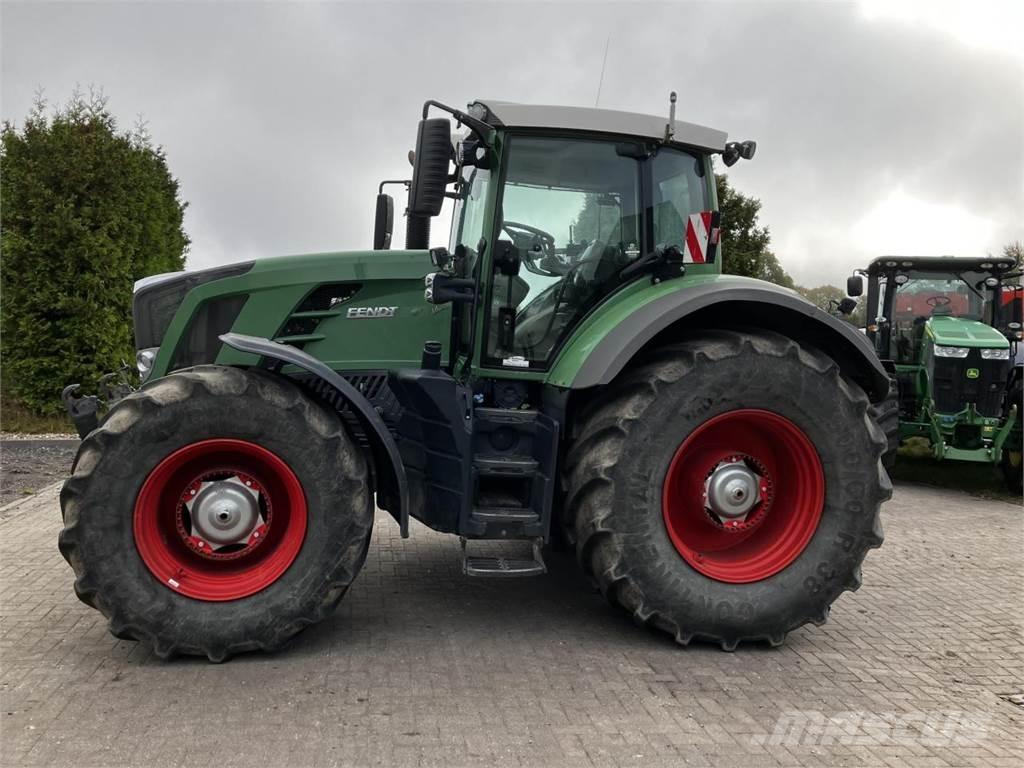 Fendt 828 Vario Traktory