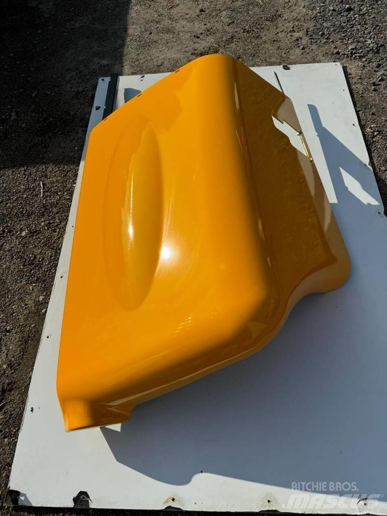 JCB ENGINE COVER Podvozky a zavesenie kolies