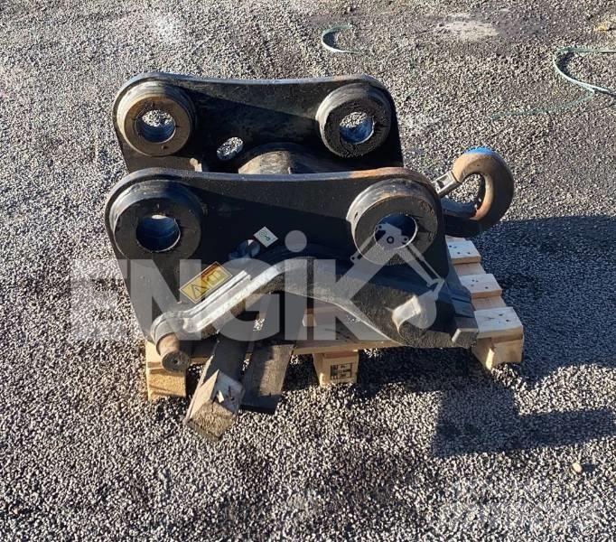 CAT Attache rapide Kolesové rýpadlá