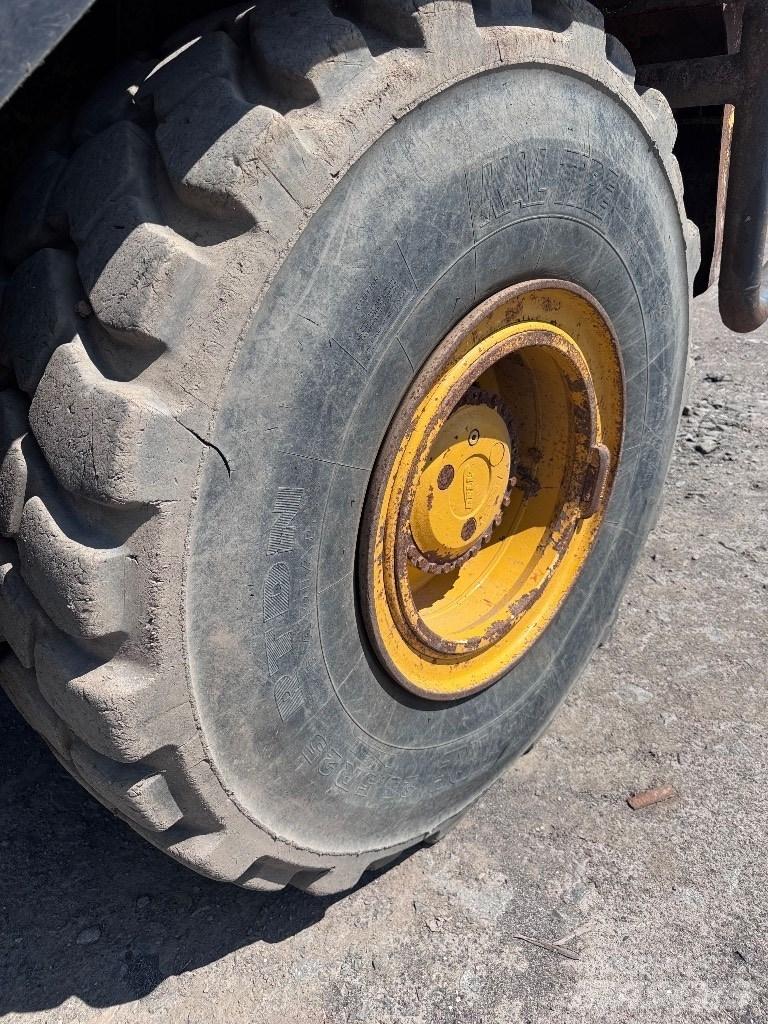 Bell B 25 D Kĺbové nákladné autá