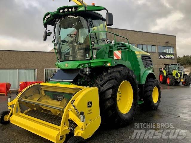 John Deere 8200 i Samochodné kosačky
