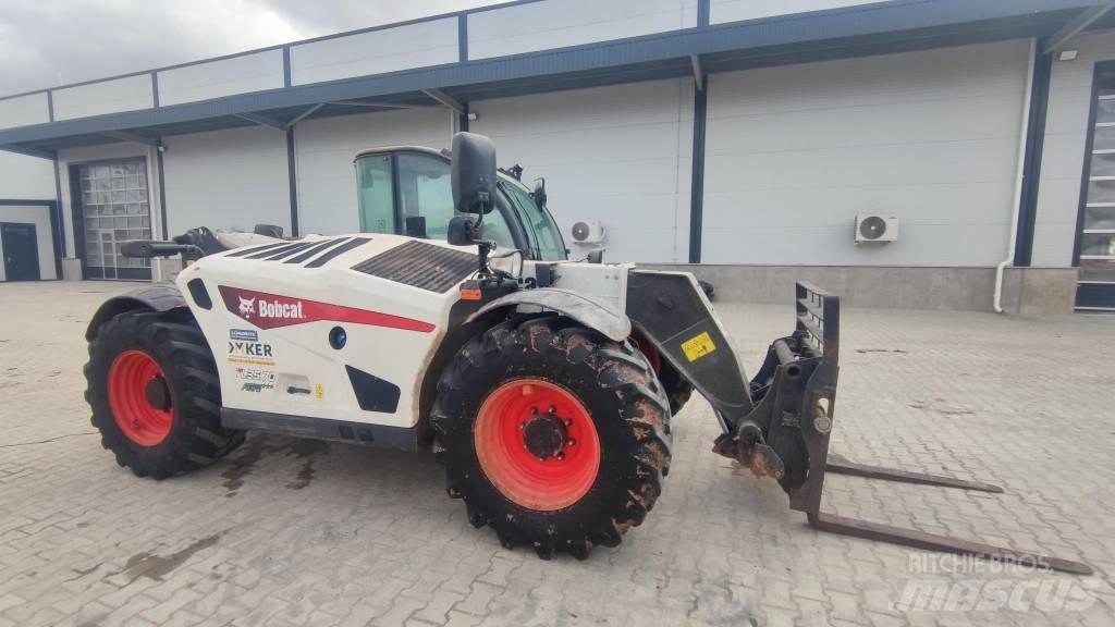 Bobcat TL 35.70 Teleskopické manipulátory