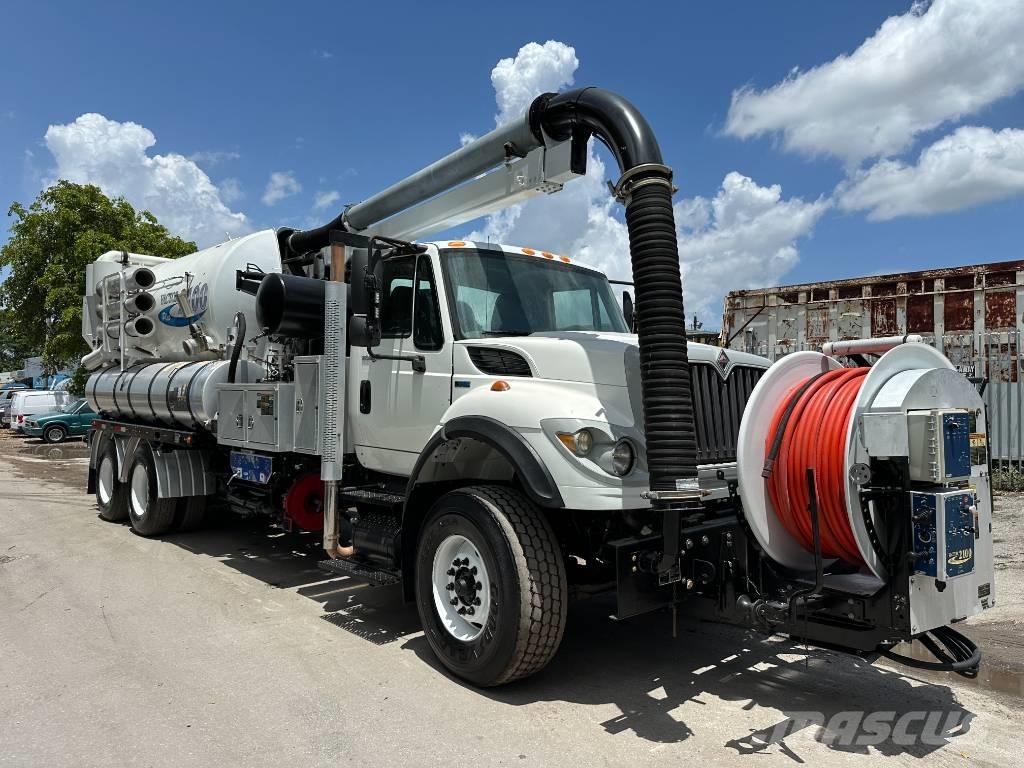 International 7500 Kombinované/Čerpacie cisterny