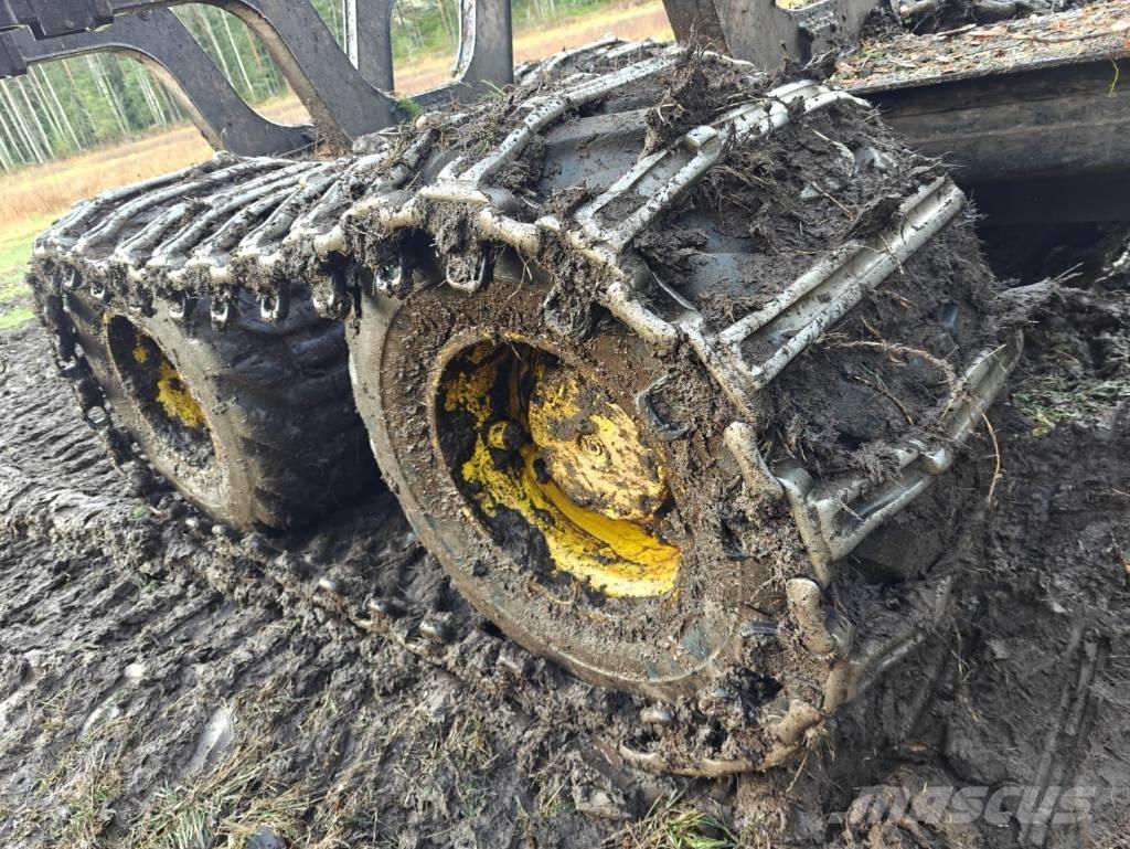 John Deere 1210 G Lesné traktory