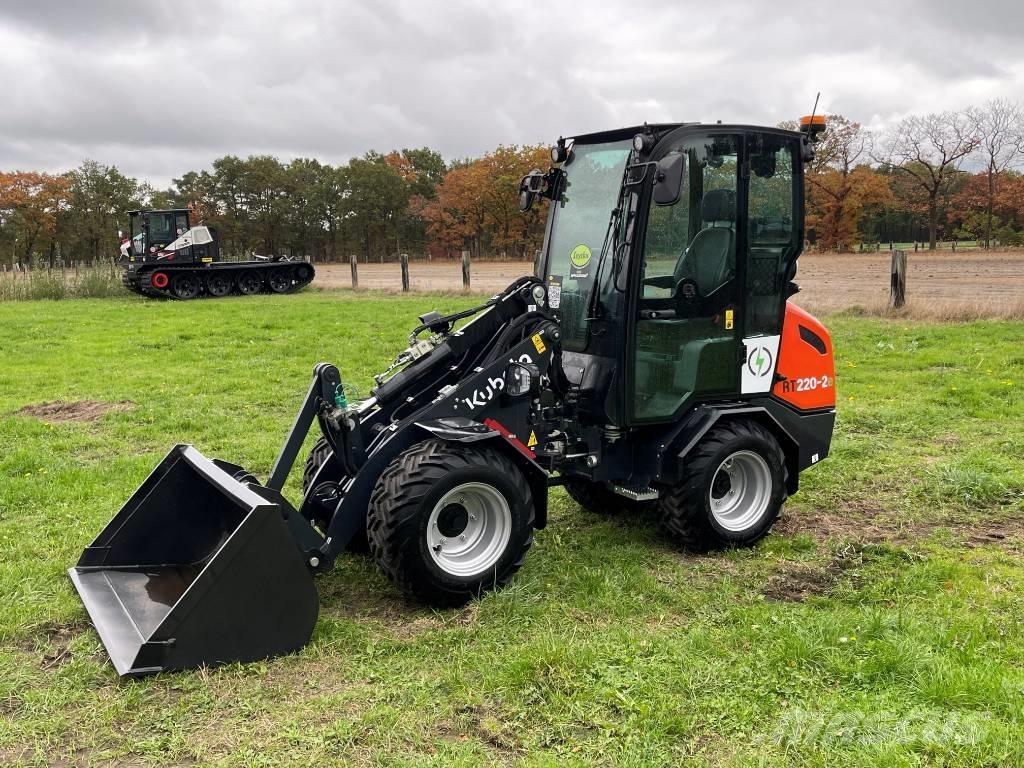 Kubota RT220-2e Kolesové nakladače
