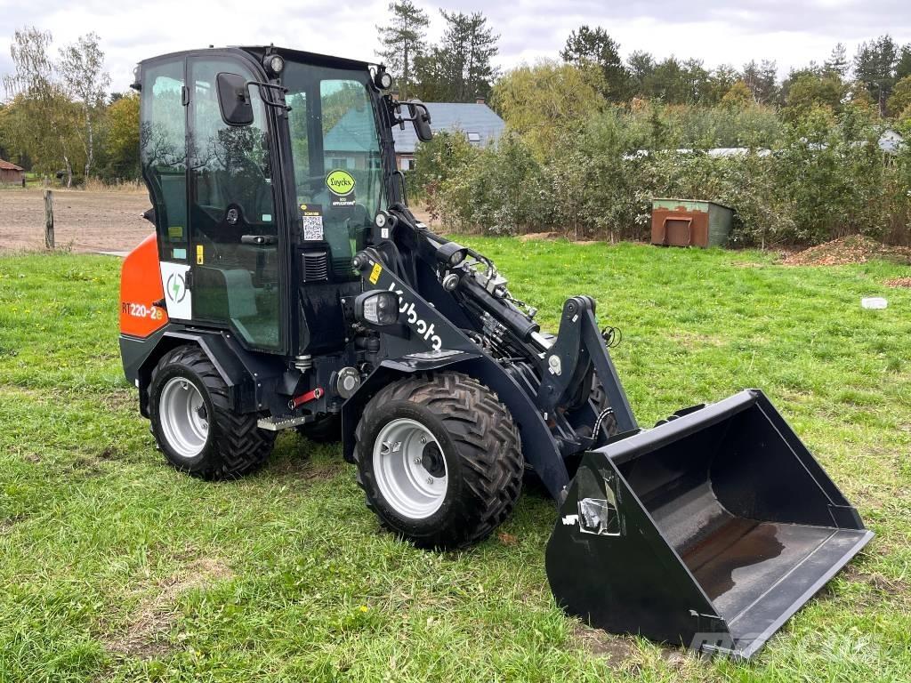 Kubota RT220-2e Kolesové nakladače