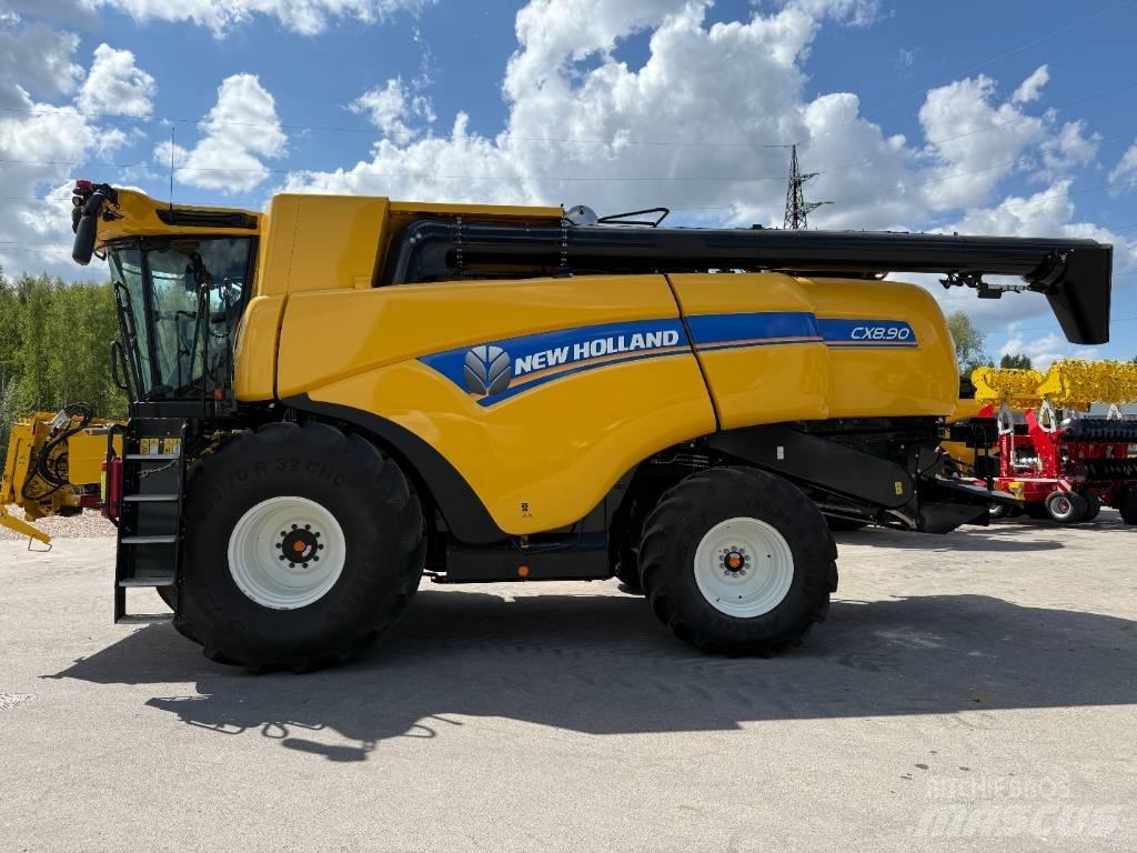 New Holland CX 8.90 Kombinované zberacie stroje
