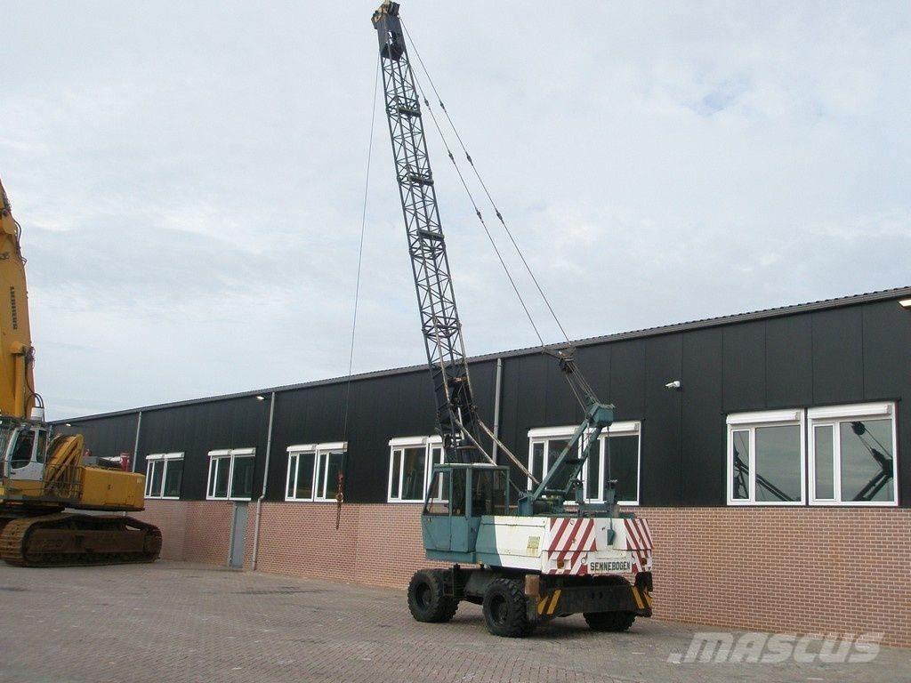 Sennebogen S611M Univerzálne terénne žeriavy