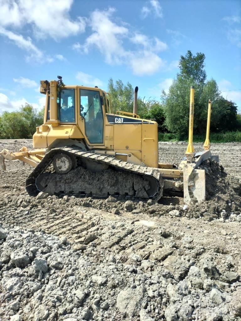CAT D 5 N LGP Pásové dozéry