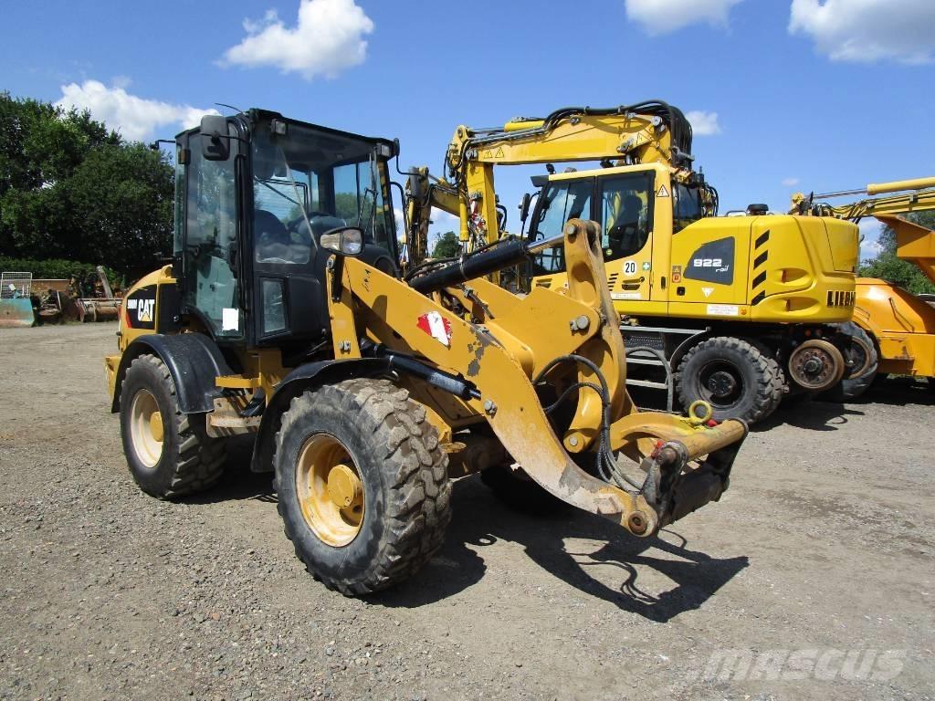 CAT 908 M Kolesové nakladače
