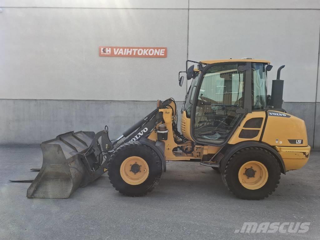 Volvo L 25 F-P Kolesové nakladače