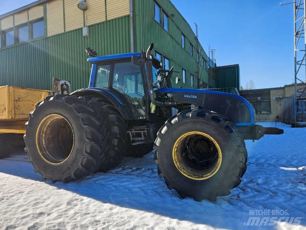 Valtra T171 Traktory
