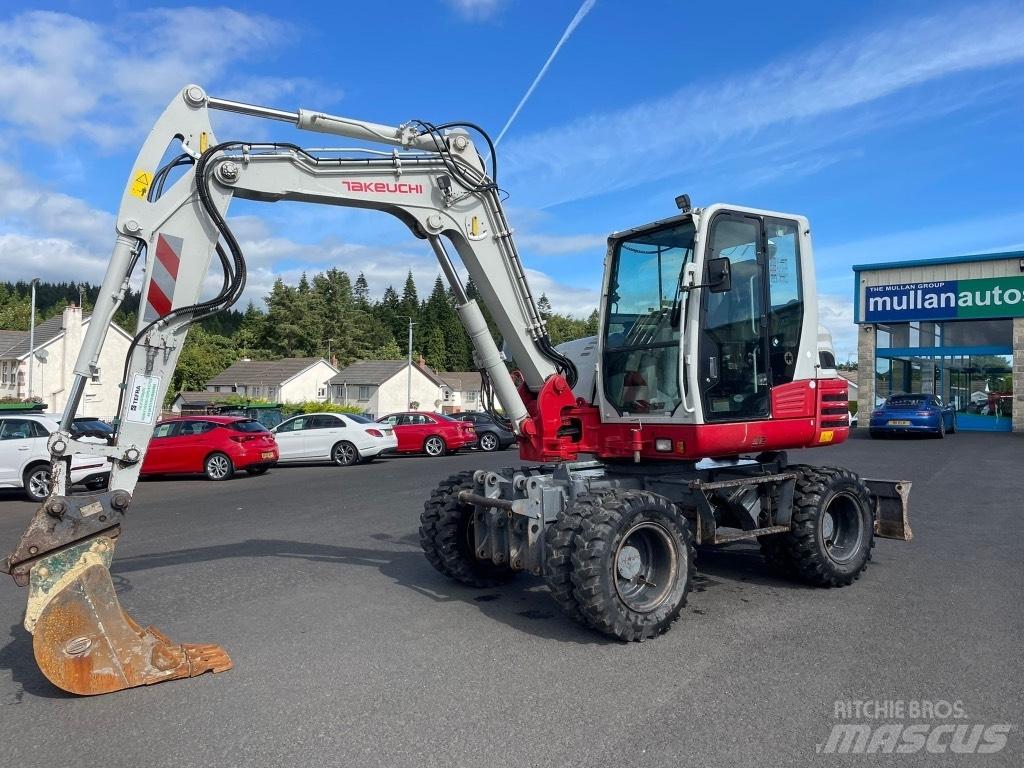 Takeuchi TB295W Kolesové rýpadlá