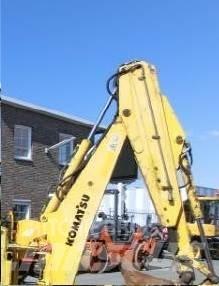 Komatsu WB97 Lanças Podvozky a zavesenie kolies