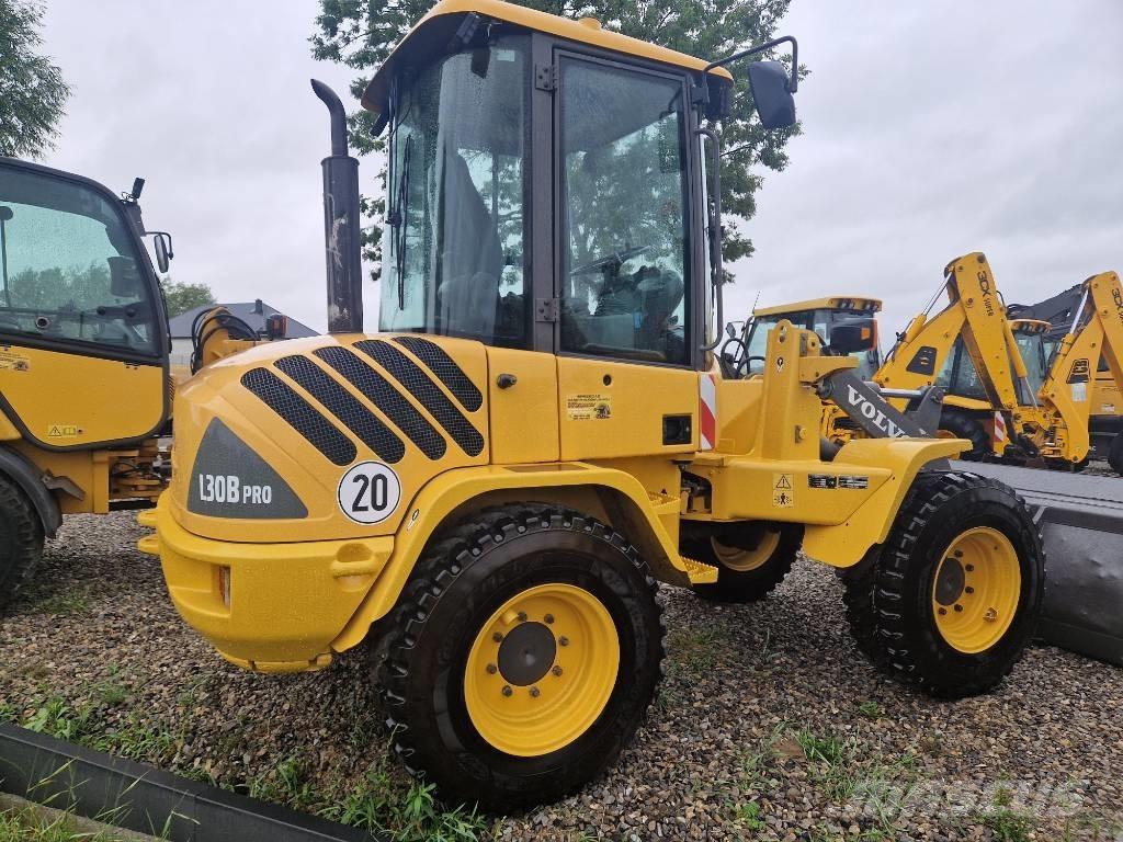 Volvo L 30 Kolesové nakladače