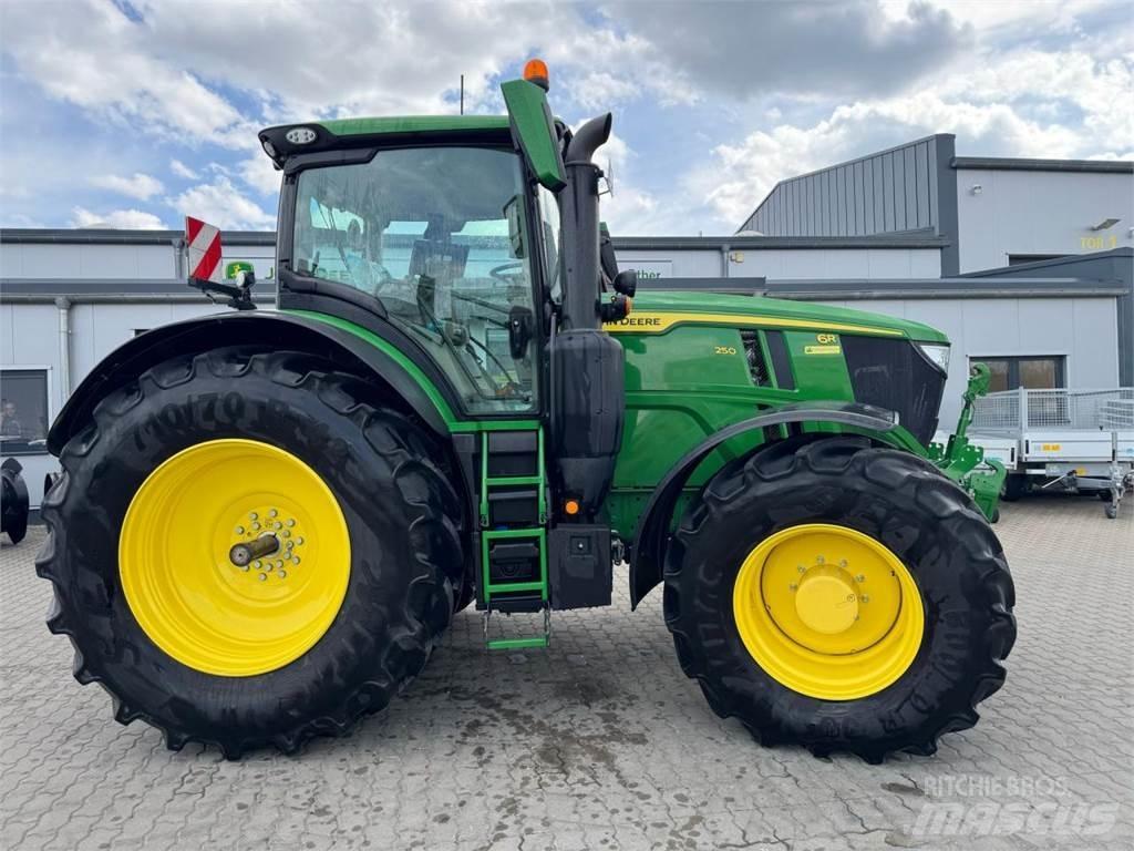 John Deere 6R 250 Traktory