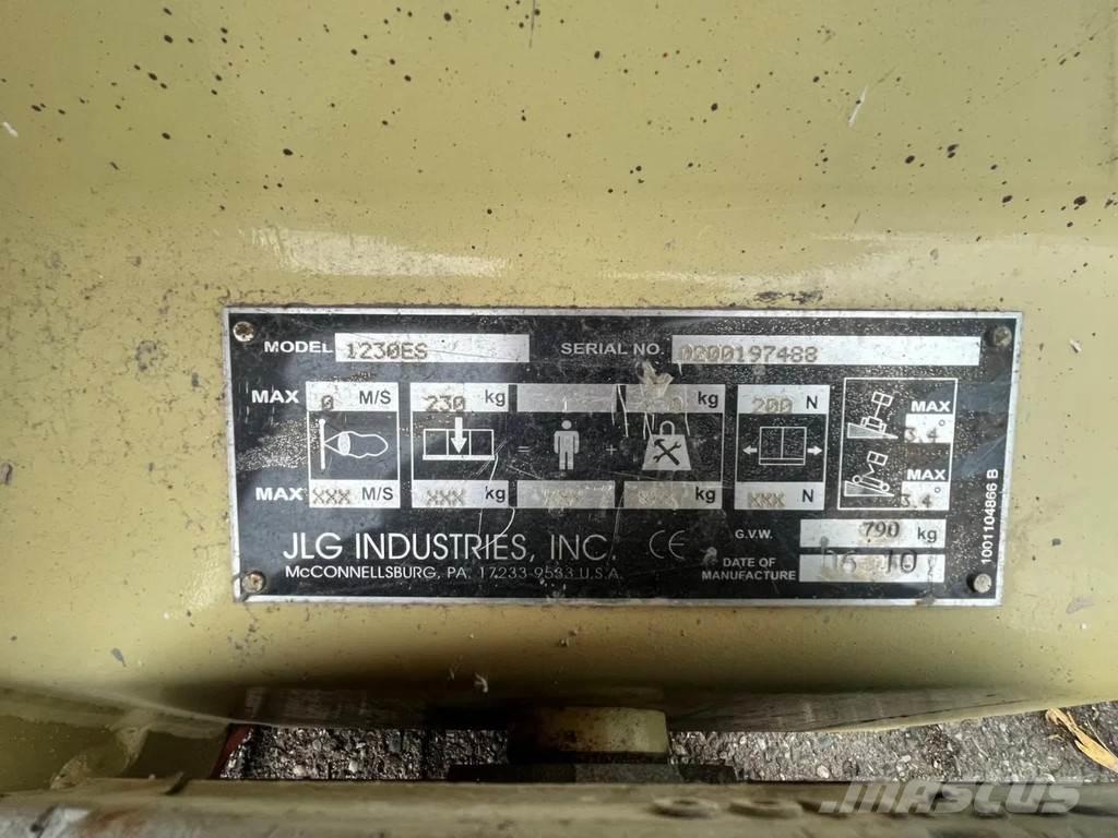 JLG 1230ES Teleskopické plošiny