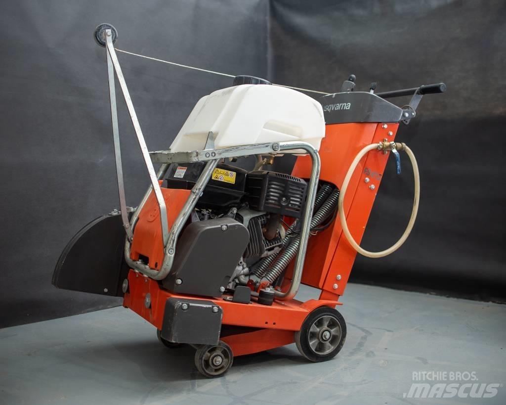 Husqvarna FS413 Drviče asfaltu