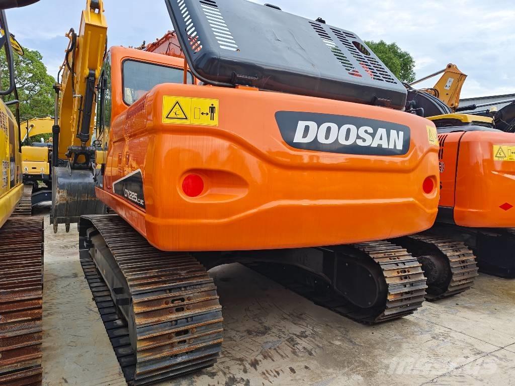 Doosan DX225LC-9C Pásové rýpadlá
