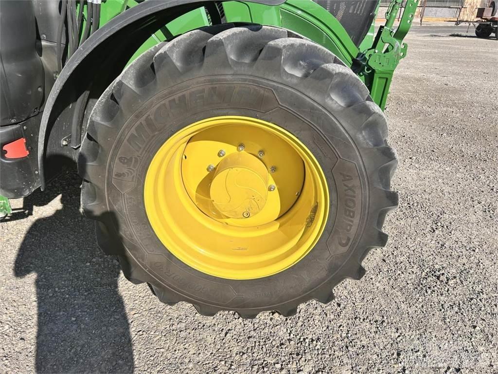 John Deere 6R 155 Traktory
