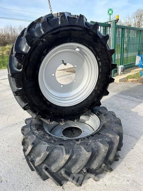  GREENEX 320/70R28 Pneumatiky, kolesá a ráfiky