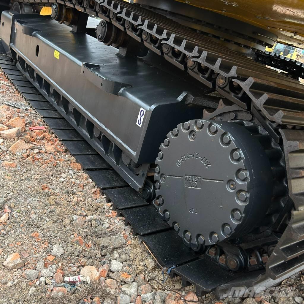 Komatsu 350-8 Pásové rýpadlá