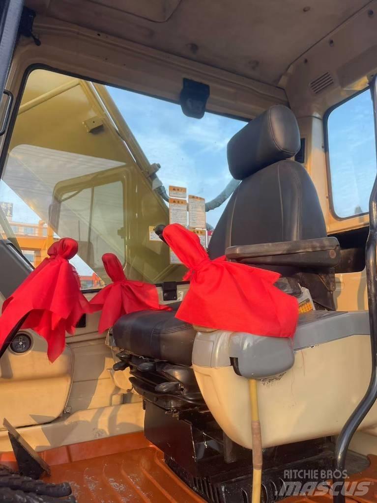 CAT 320 B Pásové rýpadlá