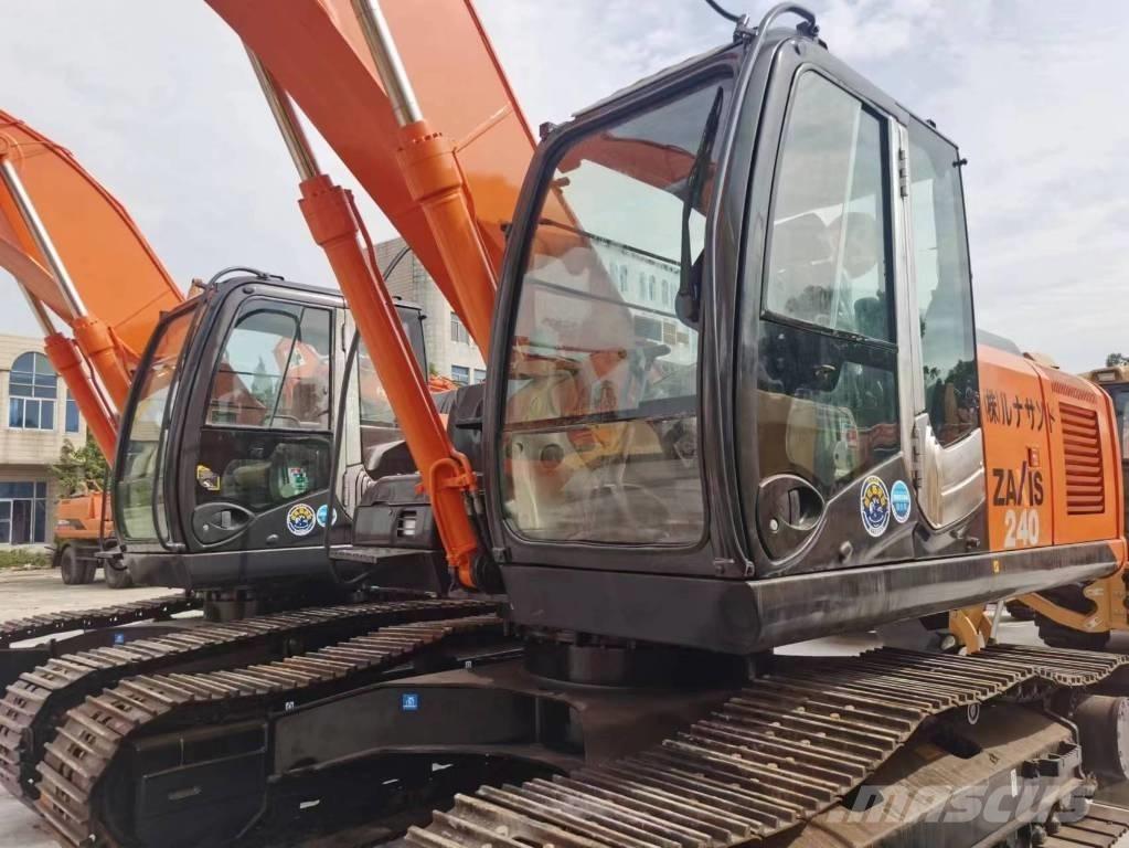 Hitachi ZX 240 Pásové rýpadlá