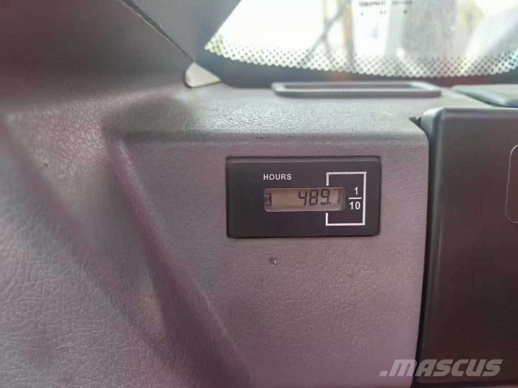 Doosan DX 225 LC Pásové rýpadlá