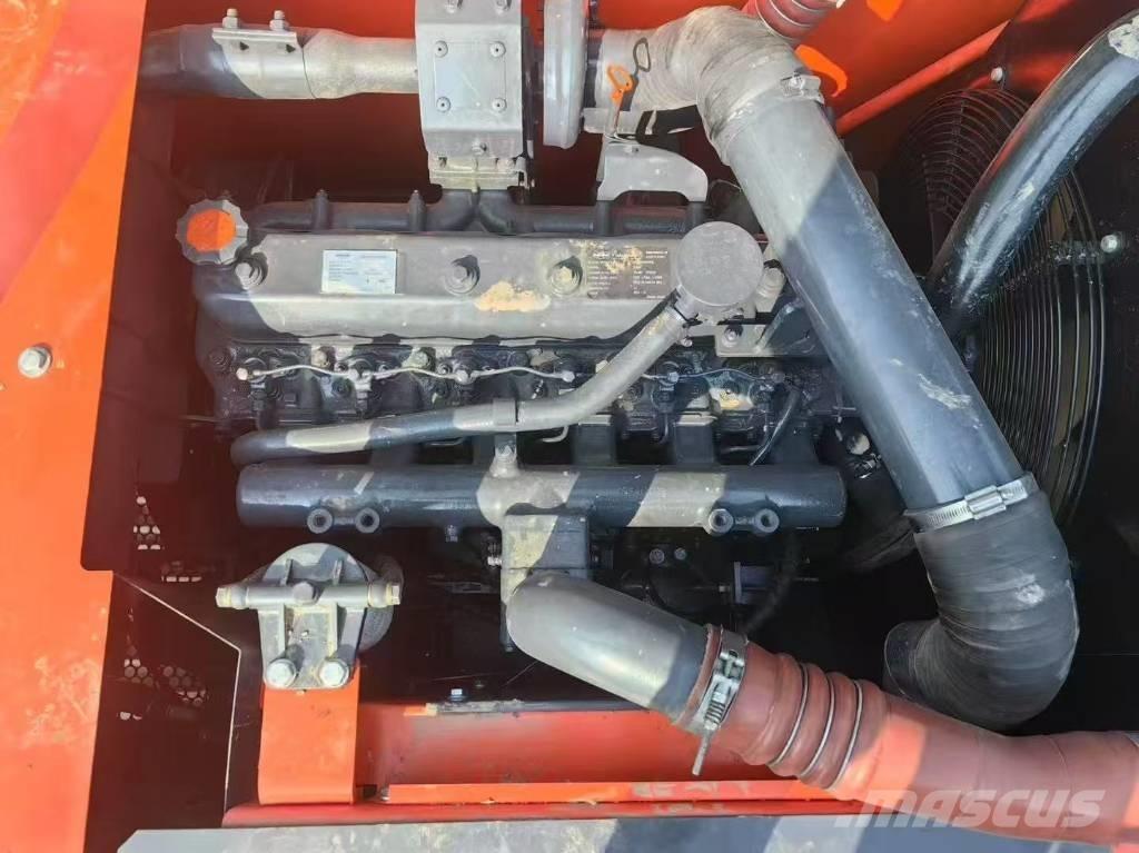 Doosan DX 225 LC Pásové rýpadlá