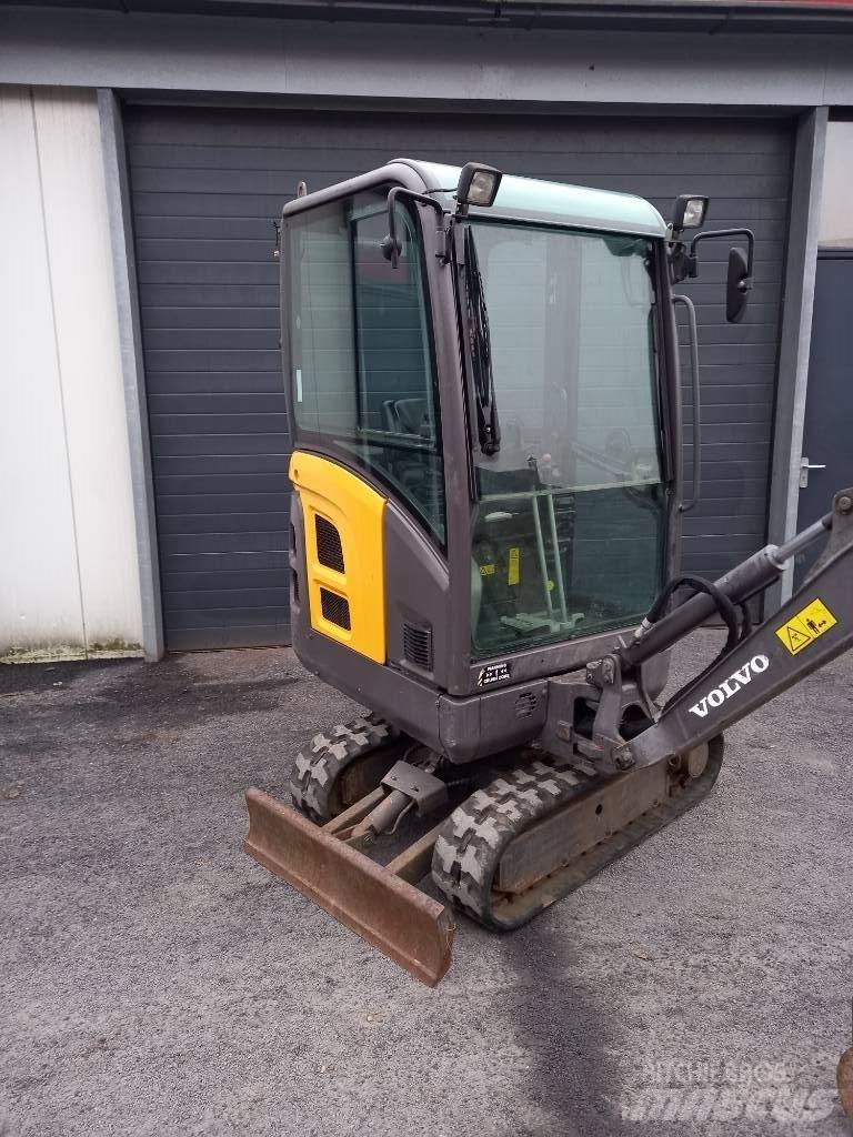 Volvo EC 15 Mini rýpadlá < 7t