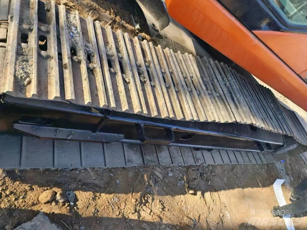 Doosan DH225LC-7 Pásové rýpadlá