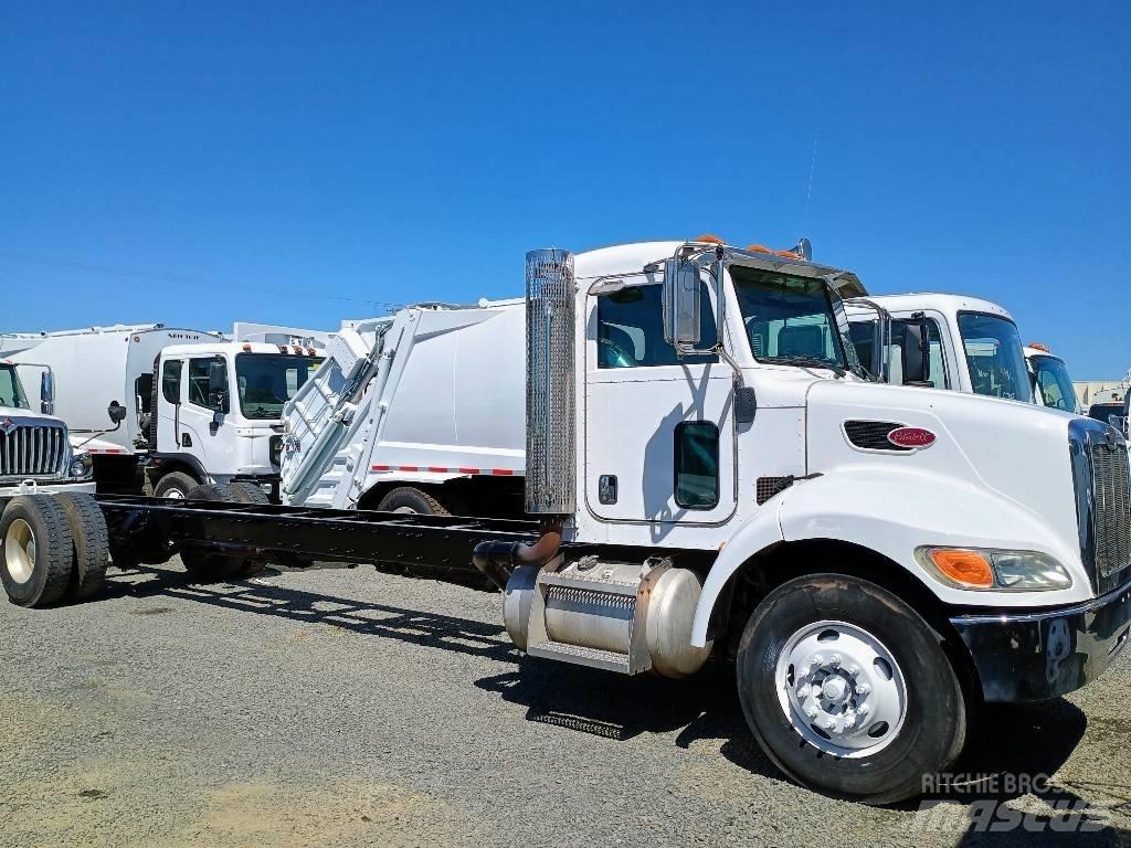 Peterbilt 335 Smetiarske vozidlá