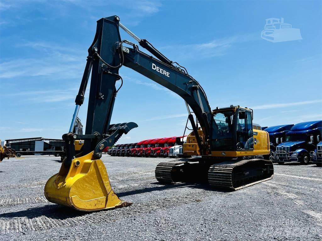 DEERE 210G LC Pásové rýpadlá