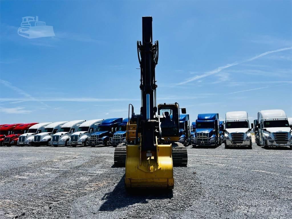 DEERE 210G LC Pásové rýpadlá