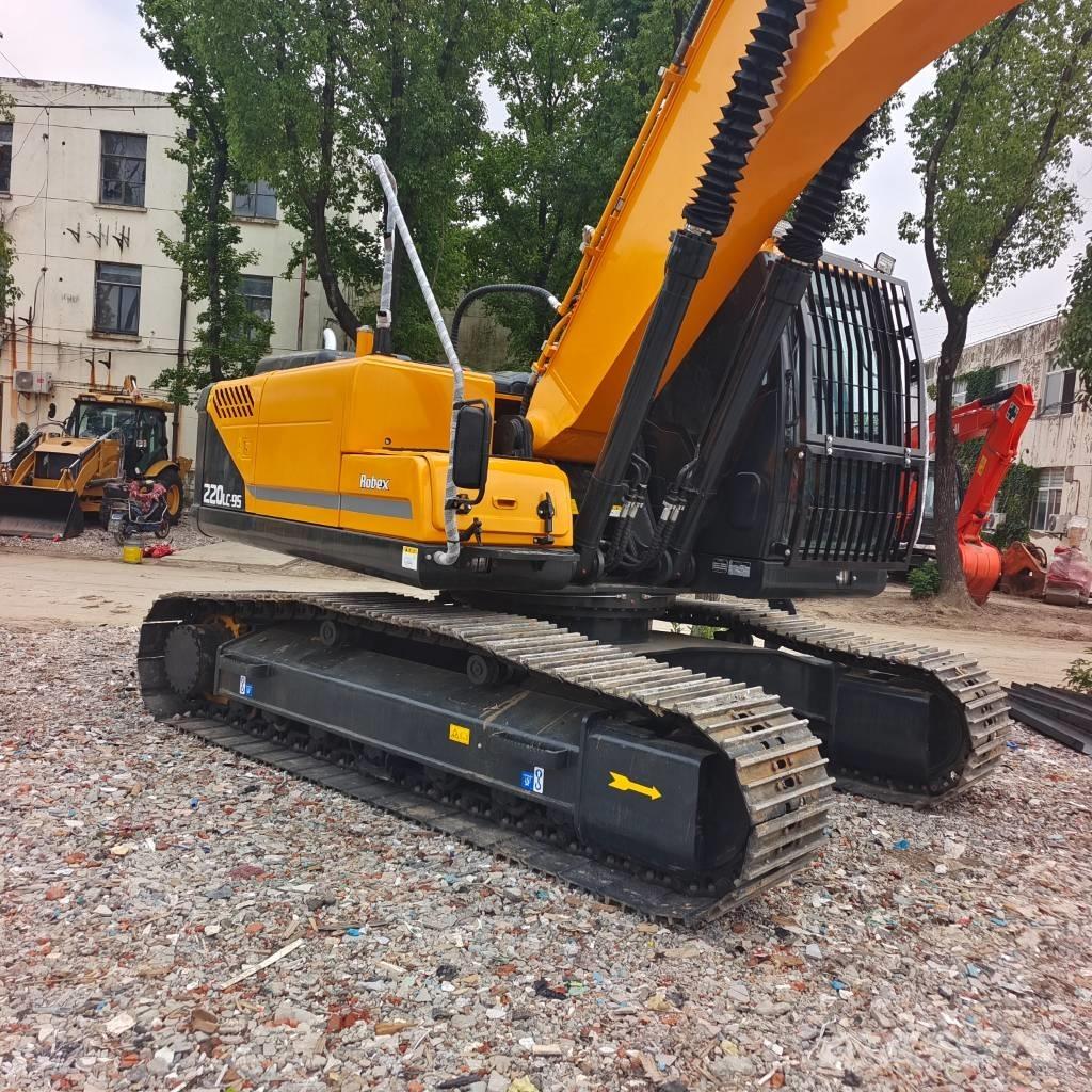 Hyundai 220LC-9T Pásové rýpadlá