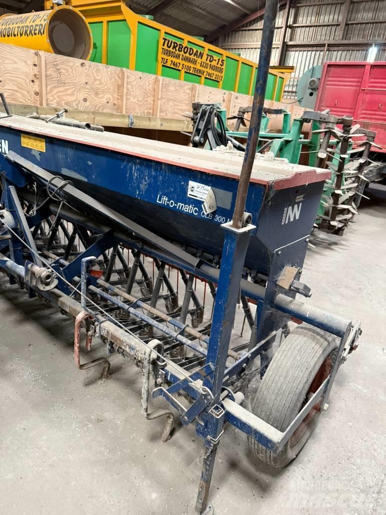 Nordsten såmaskine Mechanické sejačky