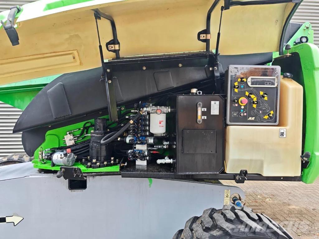 JLG 660 SJ Teleskopické plošiny