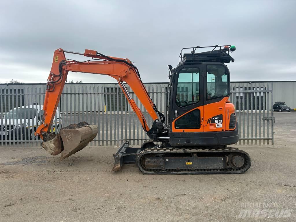 Doosan DX 63-3 Pásové rýpadlá