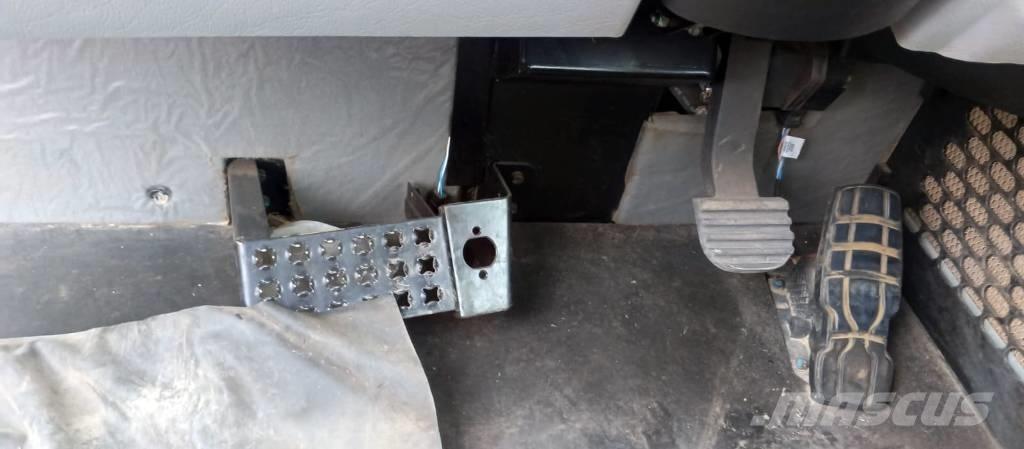 CAT 730 C 2 Kĺbové nákladné autá