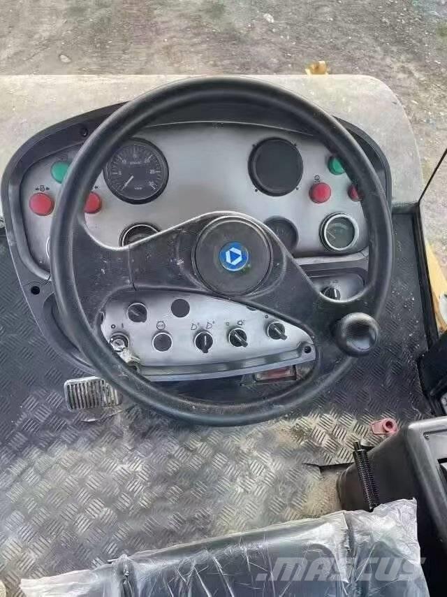 XCMG XS 222 J Ťahačové valce