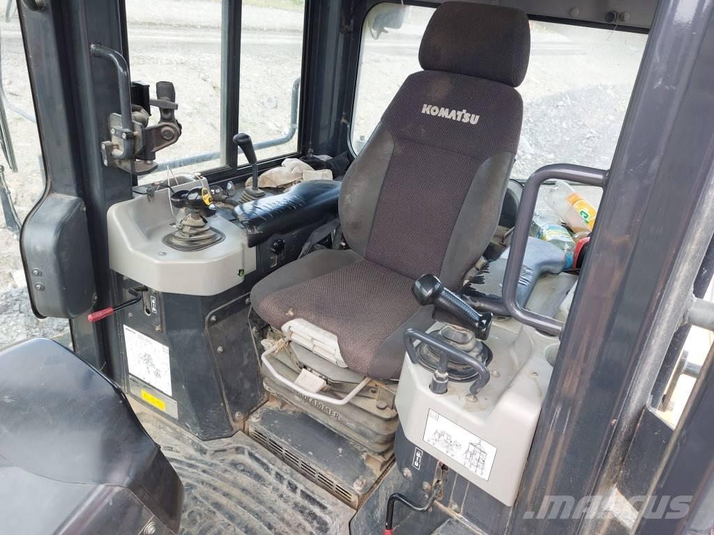 Komatsu D61PX-24 Pásové dozéry