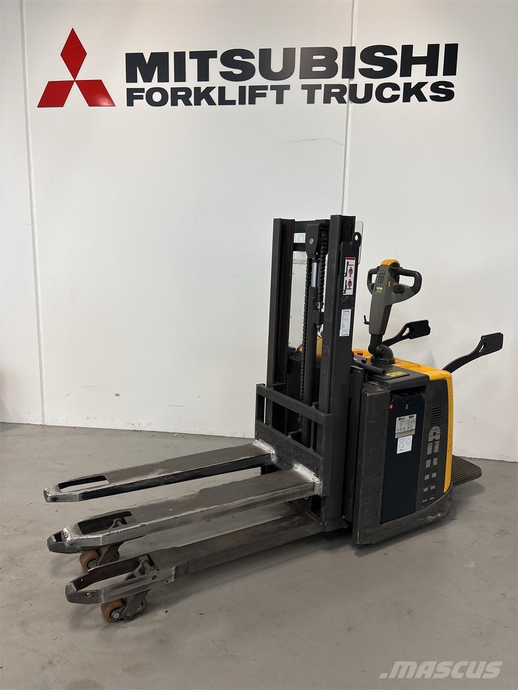 Atlet PDP200 Samohybné vozíky