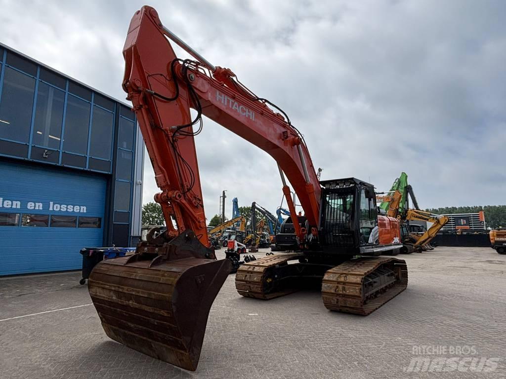 Hitachi ZX 350 LC-6 Pásové rýpadlá