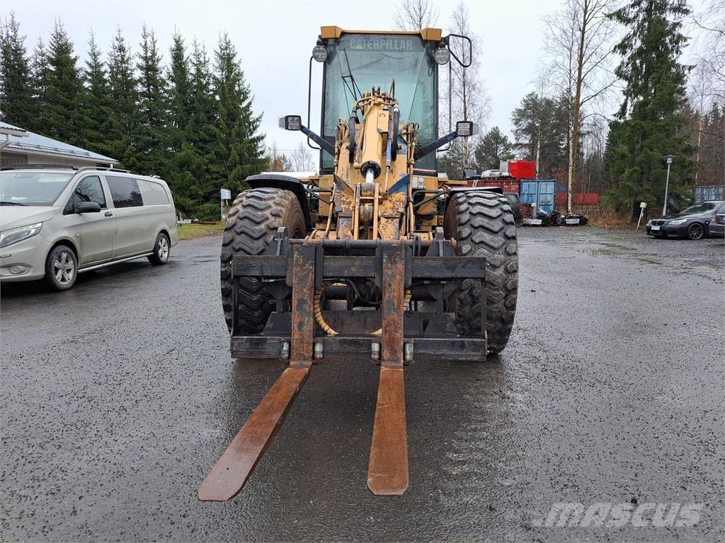 CAT 924G-4x4 Kolesové nakladače