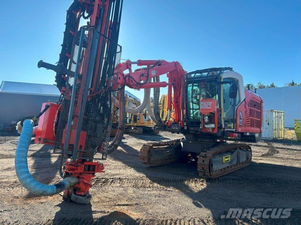 Sandvik DX 800I Povrchové vrtné súpravy