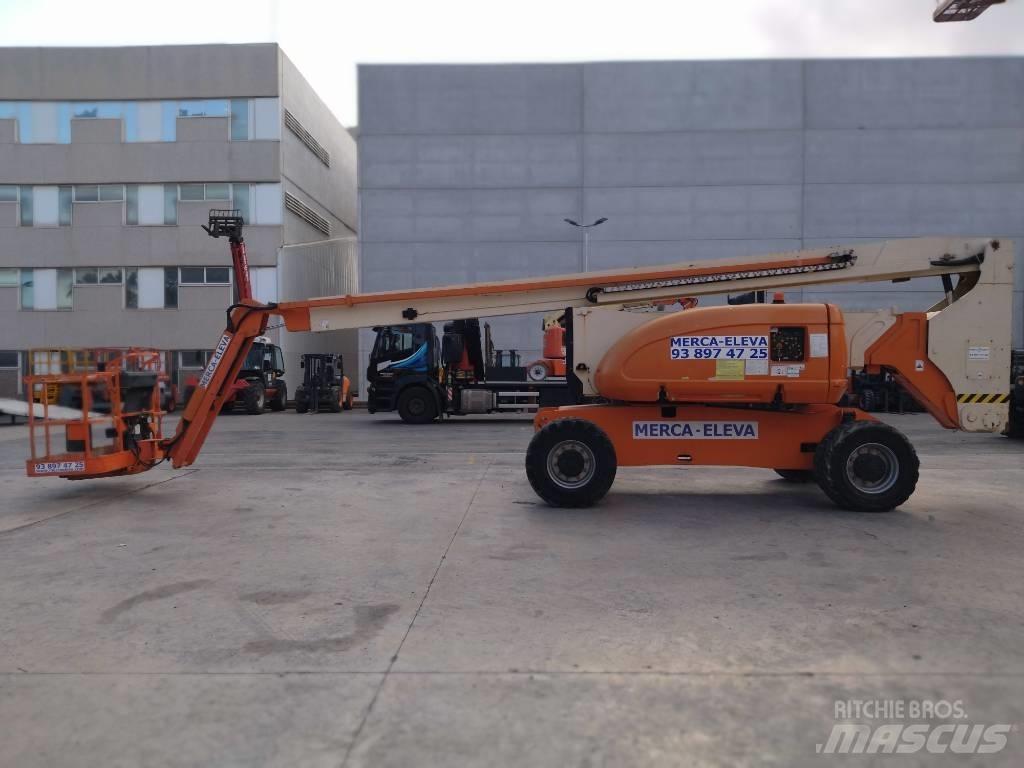 JLG 800 AJ Kĺbové plošiny