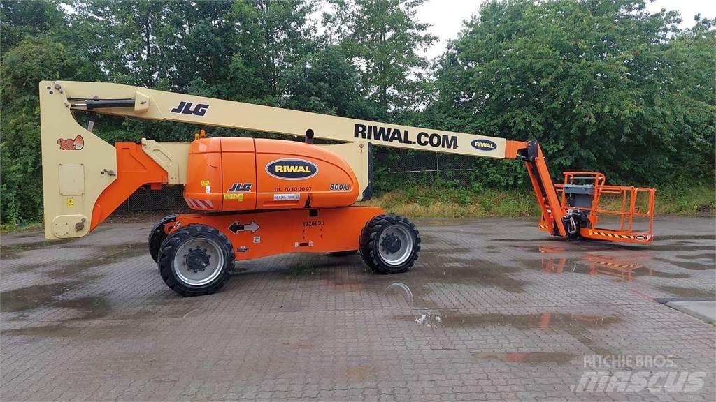 JLG 800AJ Kĺbové plošiny